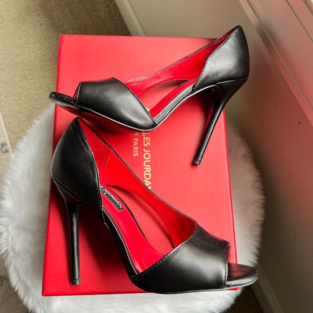 Like New! Charles Jourdan Penrose Heel